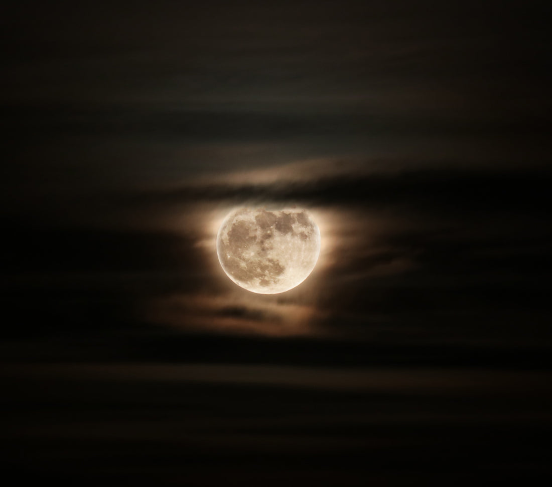 Photo by Daniel Lincoln full-moon